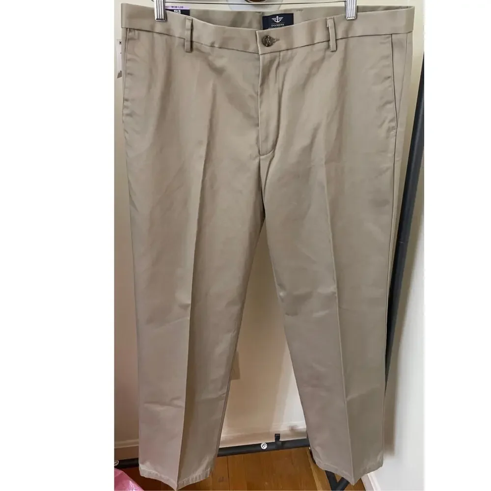 NWT Dockers Mens Pants 38x32 Khakis All Cotton D2 Straight Fit Flat Front Tan